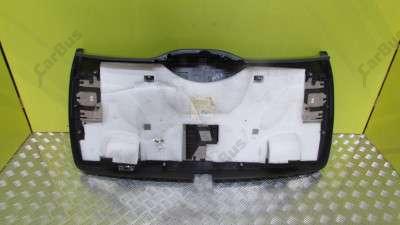 Обшивка кришки (двері) багажника Volkswagen Touareg (2003-2006) дорестайл