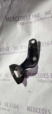 Петля кришки (двері) багажника Mercedes ML W164 (2005-2011)