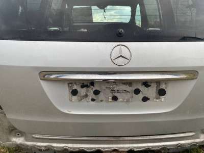 Кришка багажника (двері) Mercedes GL X164