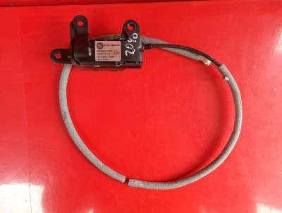Замок кришки (двері) багажника BMW X5 E70 (2007-2010) дорестайл