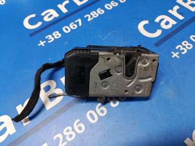 Замок двери передней левой Renault Trafic II, Opel Vivaro II, Nissan Primastar II (2006-2014) рестайл