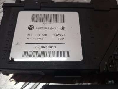Моторчик склопідйомника Volkswagen Touareg (2007-2010) рестайл