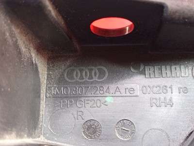 Кронштейн (кріплення) переднього бампера правий Audi Q7 4M(2015-2020)