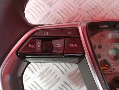 Руль Audi E-TRON