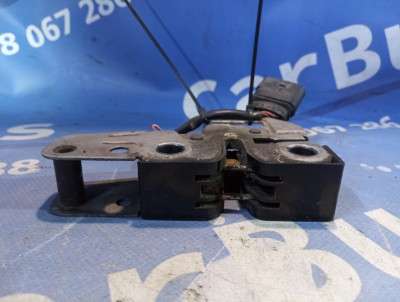 Замок капота Volkswagen Touareg (2007-2010) рестайл