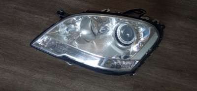 Фара передня ліва Mercedes ML W164 (2005-2011)