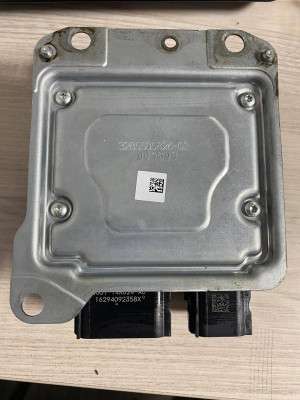 Блок керування подушками безпеки Ford Escape 2017-2019