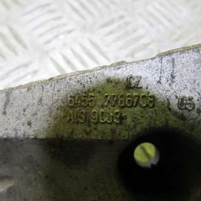 Кронштейн кондиціонера BMW X5 E53 (2003-2006) рестайл