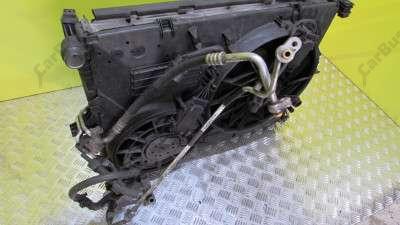 Касета радіаторів Volkswagen Touareg (2003-2006) дорестайл