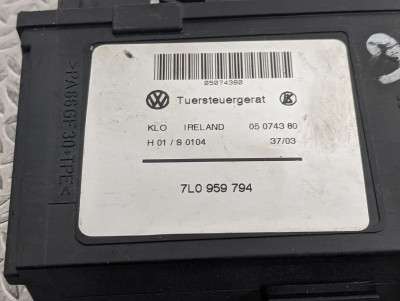 Моторчик склопідйомника Volkswagen Touareg (2007-2010) рестайл