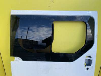 Дверь сдвижная правая Renault Trafic II, Opel Vivaro II, Nissan Primastar II (2006-2014) рестайл