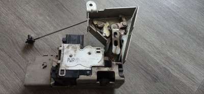 Замок дверей задньої правої Ford Transit MK7 (V347 / V348; 2006—2013