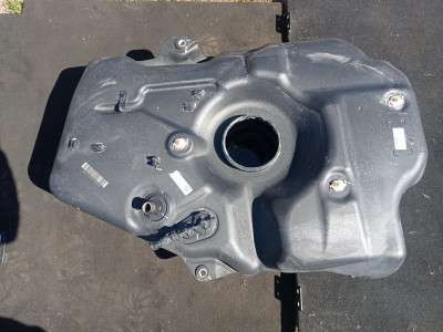 Бачок системи ADBLUE Mercedes GL X166