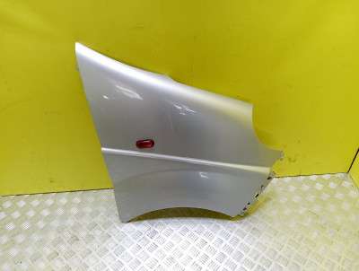 Крило переднє праве Renault Trafic II, Opel Vivaro II, Nissan Primastar II (2006-2014) рестайл