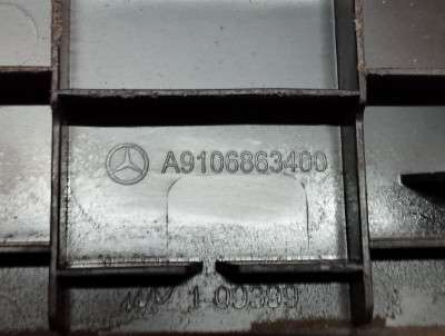 Накладка декоративна на поріг права Mercedes-Benz Sprinter W907 (2014-2024)