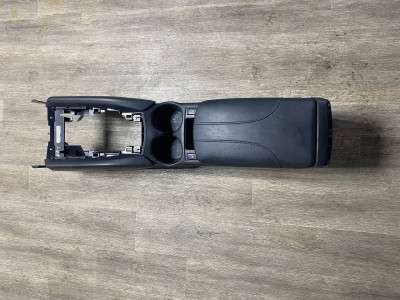 Тунель підлокітника Nissan Rogue 2014-2020