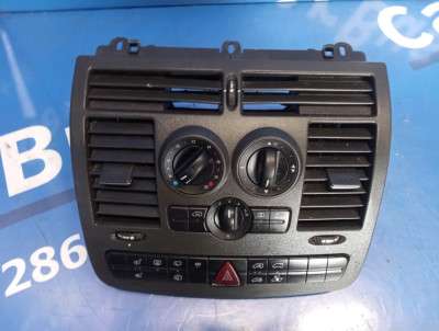 Дефлектор обдування салону Mercedes-Benz Vito W 639 (2003-2010) дорестайл