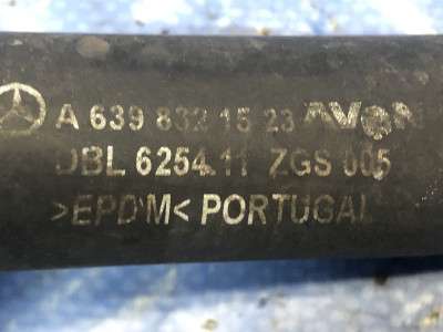 Патрубок охлаждения Mercedes-Benz Vito W 639 (2003-2010) дорестайл