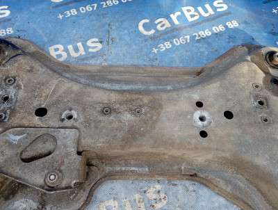 Балка передня (підрамник) Renault Trafic II, Opel Vivaro II, Nissan Primastar II (2006-2014) рестайл