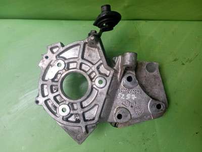 Крепление Renault Trafic II, Opel Vivaro II, Nissan Primastar II (2001-2006) дорестайл