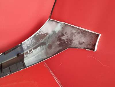 Накладка бампера переднего центральная Renault Trafic II, Opel Vivaro II, Nissan Primastar II (2006-2014) рестайл