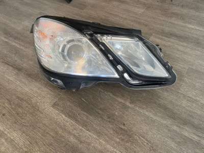 Фара передня права E-class W212