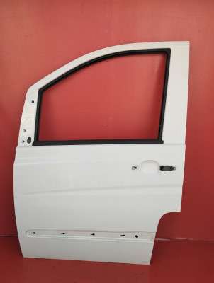 Двері передні ліві Mercedes-Benz Vito W 639 (2010-2014) рестайл
