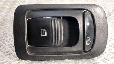 Кнопка стеклоподъемника Volkswagen Touareg (2003-2006) дорестайл