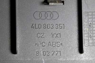 Бардачок (речовий ящик) Audi Q7 (2010-2015)