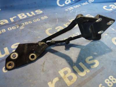 Петля капота ліва Volkswagen Touareg (2007-2010) рестайл