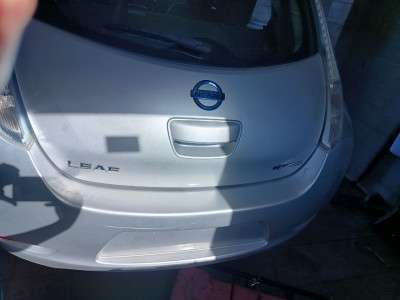 Кришка багажника (двері) Nissan LEAF I 2010-2017