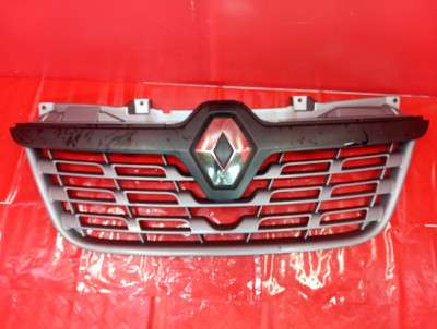 Решітка радіатора RENAULT MASTER III