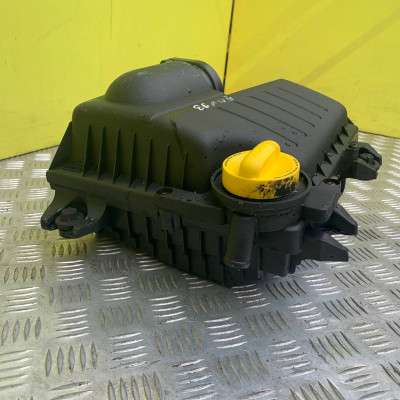 Корпус повітряного фільтра Renault Trafic II, Opel Vivaro II, Nissan Primastar II (2006-2014) рестайл