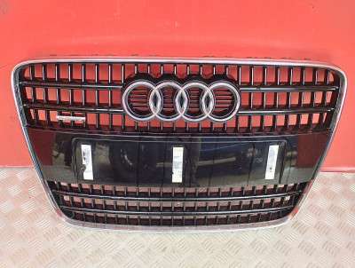 Решетка радиатора Audi Q7 (2006-2009)