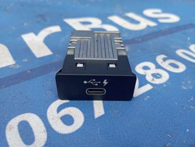Роз`єм AUX/USB BMW X7 G07 (2018-2022)