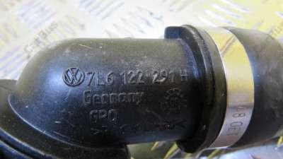Патрубок охолодження Volkswagen Touareg (2007-2010) рестайл