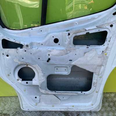 Двері передні праві Renault Trafic II, Opel Vivaro II, Nissan Primastar II (2006-2014) рестайл