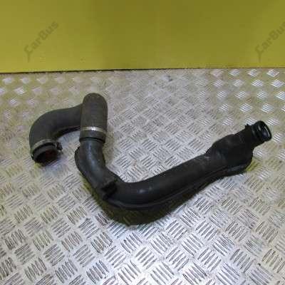 Патрубок интеркулера Renault Trafic II, Opel Vivaro II, Nissan Primastar II (2006-2014) рестайл