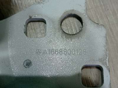 Петля капота правая Mercedes GL X166