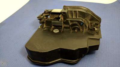 Замок дверей передньої правої BMW 5 E60 (2003-2009)