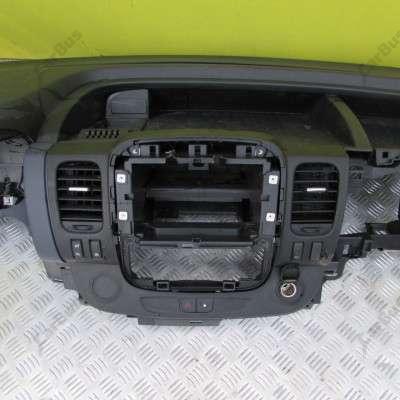Торпедо (панель передня) Renault Trafic III, Opel Vivaro III (2014-2020)