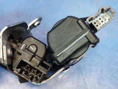 Замок крышки (двери) багажника Ford Escape 3 FL ( 2012 - 2019 )