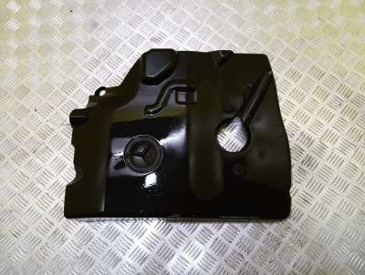 Накладка декоротивна (на ДВС) Mercedes-Benz Sprinter W 906 (2006-2014) дорестайл