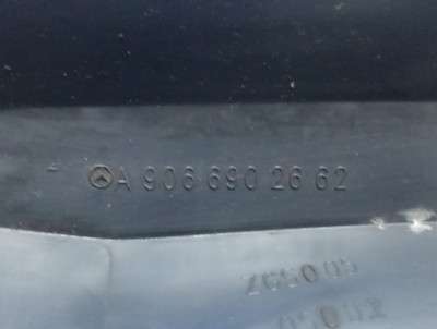Накладка декоративна (молдинг) переднього правого крила Mercedes-Benz Sprinter W 906 (2006-2014) дорестайл