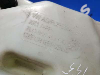 Бачок омивача (омивач скла, фар) Volkswagen Touareg (2007-2010) рестайл