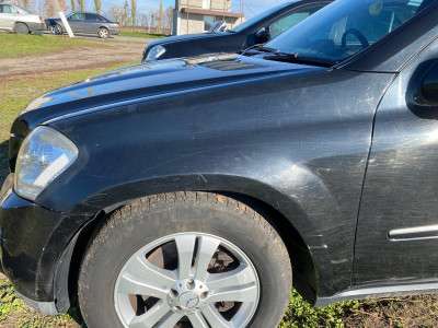 Крило переднє ліве Mercedes GL X164