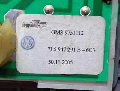 Плафон салону (ліхтар) Volkswagen Touareg (2003-2006) дорестайл