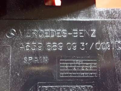 Рамка під магнітолу Mercedes-Benz Vito W 639 (2010-2014) рестайл