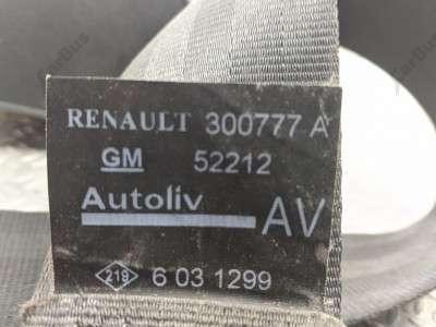 Ремень безпеки передній правий Renault Trafic II, Opel Vivaro II, Nissan Primastar II (2006-2014) рестайл