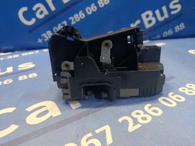 Замок дверей передньої правої Renault Trafic II, Opel Vivaro II, Nissan Primastar II (2006-2014) рестайл